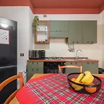 10 Minutes From The Poetto Beach, Modern With Design And Comfort Cagliari